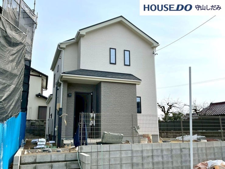 【建設性能評価・設計性能評価】品質と安全性を保証するための基準をクリアした住宅。建設性能評価では耐震性、耐久性、施工精度が評価され、設計性能評価では省エネ性、快適性、環境への配慮が高く評価されます。