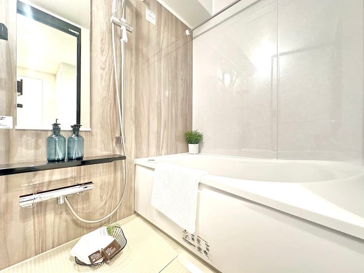 衣類乾燥機能付きのバスルームで雨の日にも重宝します。