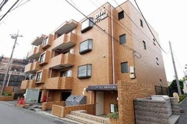 【外観】
「ダイアパレス浦和埼玉大通り」4階建てマンション、JR埼京線「南与野」駅バス5分「大泉院通り」停歩2分の立地