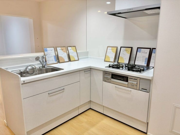 カウンタータイプで、家族とコミュニケーションをとりながら調理ができます!配膳や後片付けにも便利♪