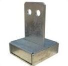 02.固定金物/TロックII
建物の床を支える「床束」と呼ばれる支持材に、サビやシロアリを寄せ付けない鋼製の床束を採用。
長期間の使用でも痩せず、腐らずメンテナンス性にも優れた素材です。