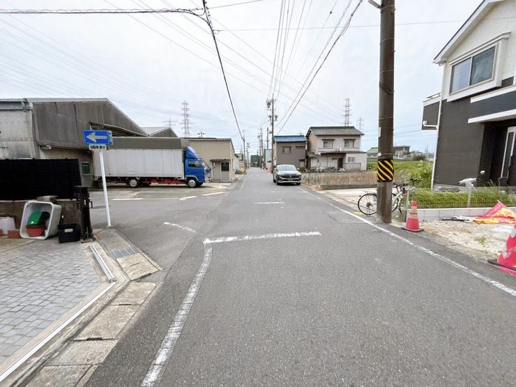 ハウスドゥ小牧はマンツーマンサポート対応!
スーモ口コミ高評価!グーグル評価☆4.9!多くのお客様からご支持いただいております!
住宅ローン相談も無料!まずは資料請求だけでもお気軽にどうぞ♪