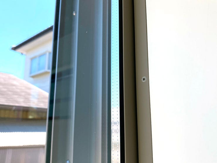 【同型写真】
複層ガラスの窓なので、遮音性、断熱性があり快適です♪