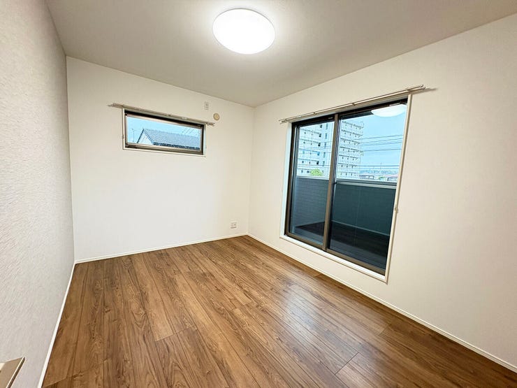 【同型写真】
※色は異なる場合がございます。