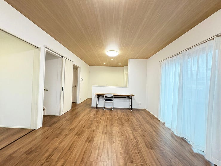 【同型写真(リビング)】