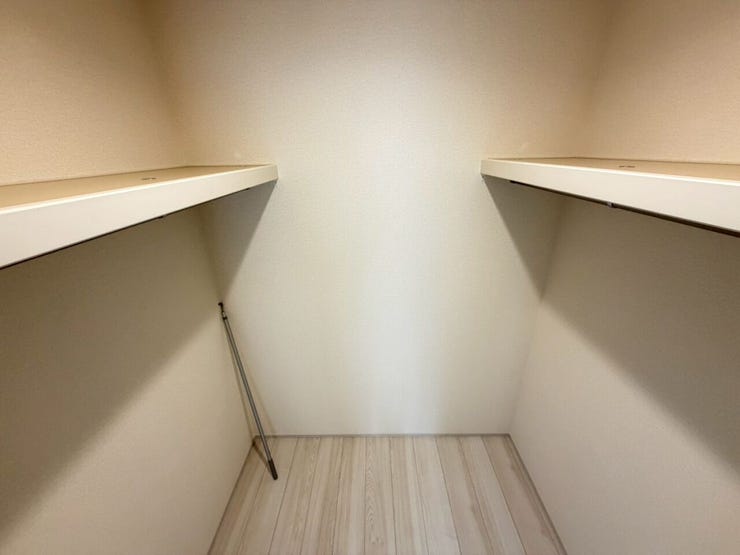 【Bed Room】
10.5帖にWIC付きで収納も困りません!