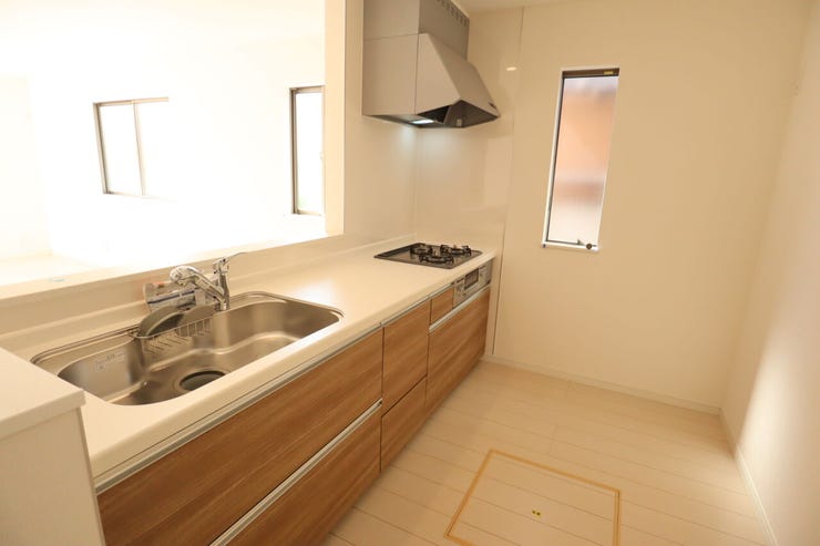 ◇キッチン◇ 同仕様
使い勝手の良いカウンターシステムキッチン♪
家事がはかどりそうです♪