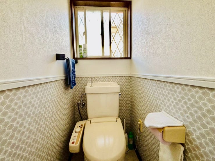 消臭効果のある壁紙使用してます