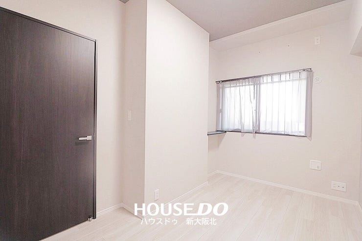 ■キッチンにはオシャレなダウンライトを設置!
■ダウンライトは埋め込み式なのでホコリが溜まりにくくお掃除もラクラクです!