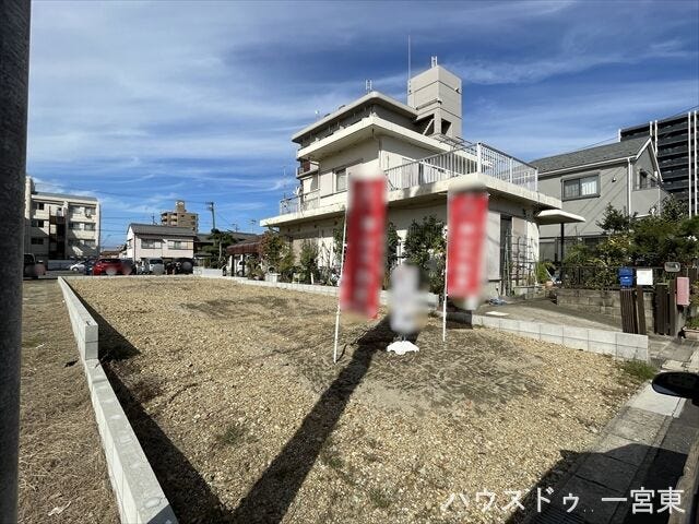 建築条件なしの土地なので、お好きなメーカーが選べて自分好みのお家が作れます。
