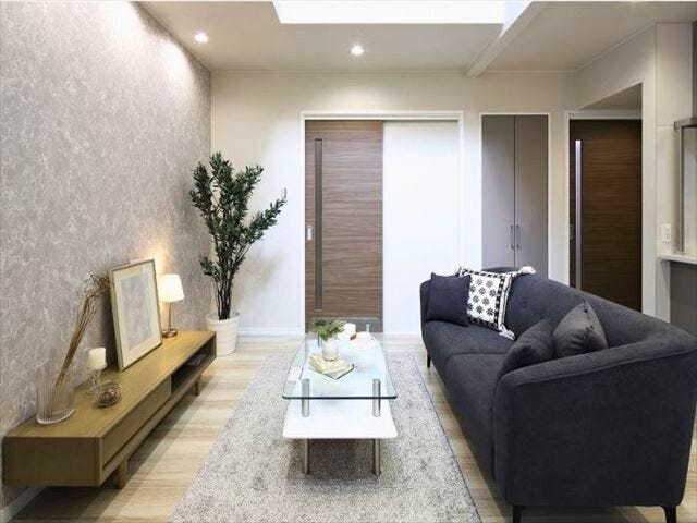 約20帖のLDK♪外にはウッドデッキ完備です
(2025年12月7日)