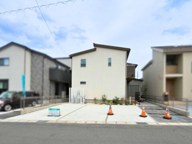 並列で4台停められる駐車場
(2025年11月2日 撮影)