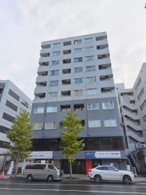 札幌市中央区大通西１５丁目