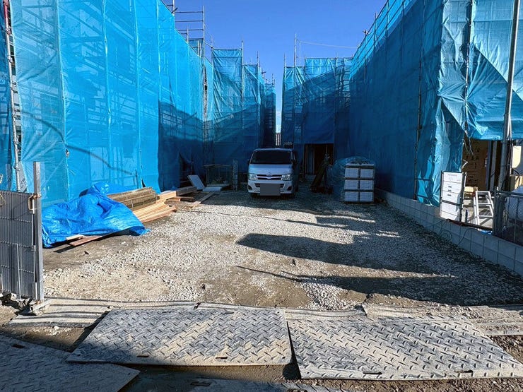 縦列駐車2台可能です♪