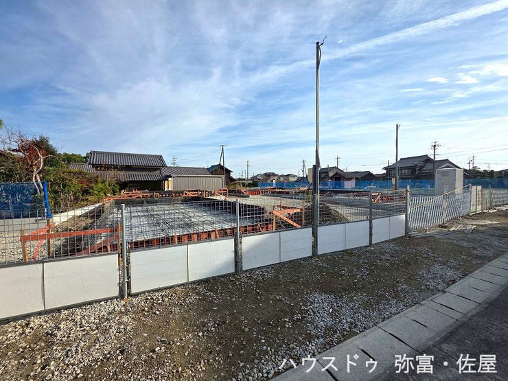 並列駐車2台可能です♪