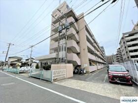 福岡市博多区諸岡３丁目