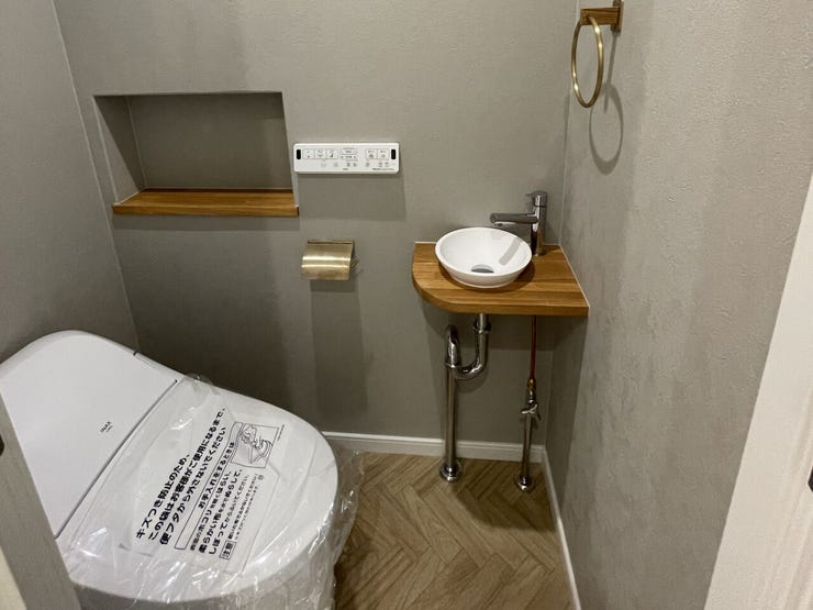 清潔感と快適さを追求した、シンプルで洗練されたデザインが特徴です。
毎日の使用が快適で心地よいものになります。
※画像はイメージです