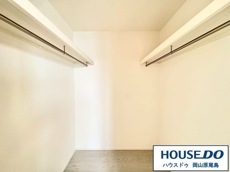 季節を問わずにたっぷり収納ができます。冬物の収納にも困りません。