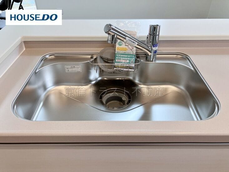 水栓と浄水器が一体のオールインワン浄水栓。