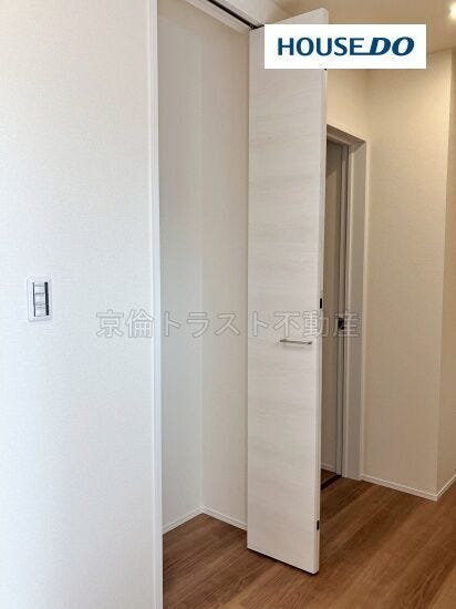 1階洋室4.38帖 収納