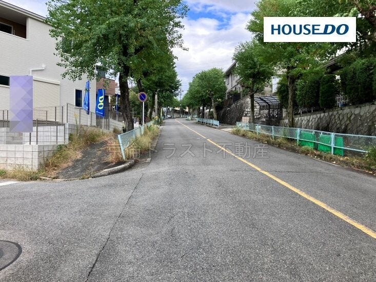 幅員12mの南側道路に面した日当たりの立地です!