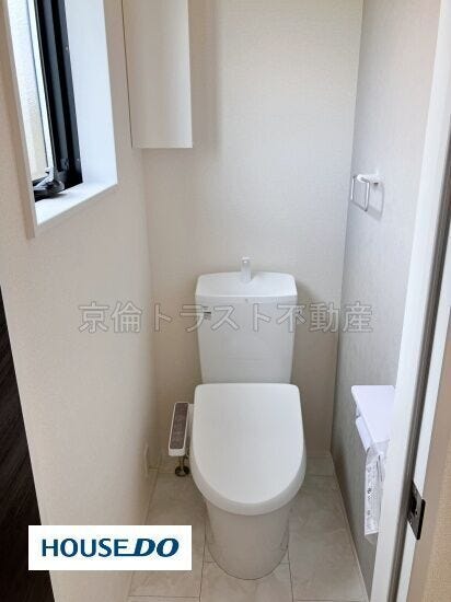 2階トイレ ご家族で使いたい時間が重なっても安心ですね♪