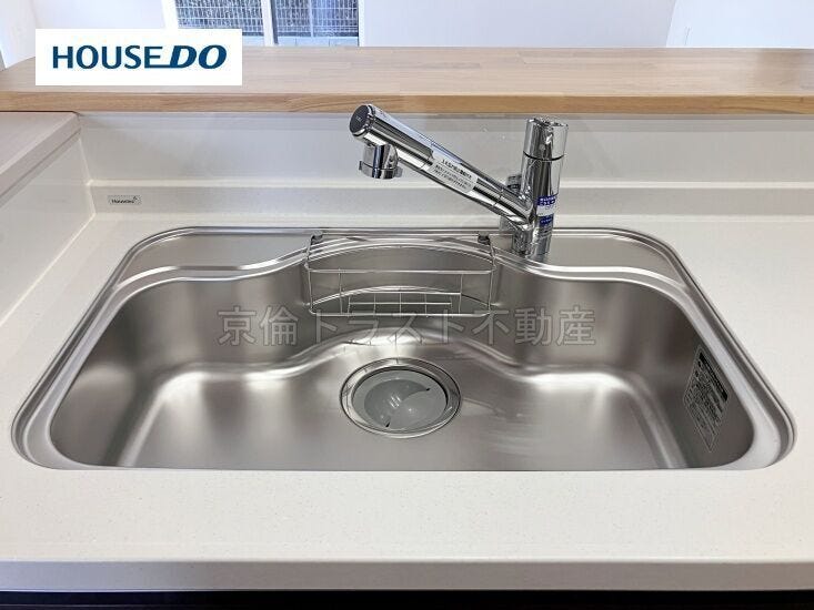 水栓と浄水器が一体のオールインワン浄水栓。