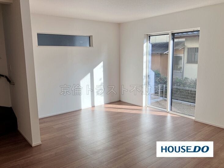 3面採光の明るいLDKは約18.1帖!