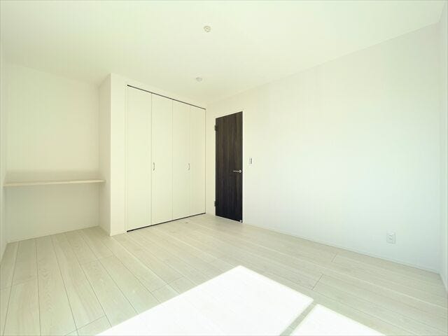 自分専用の場所があるので
リビングダイニングに自分のものを置きっぱなしにすることもなくなります。