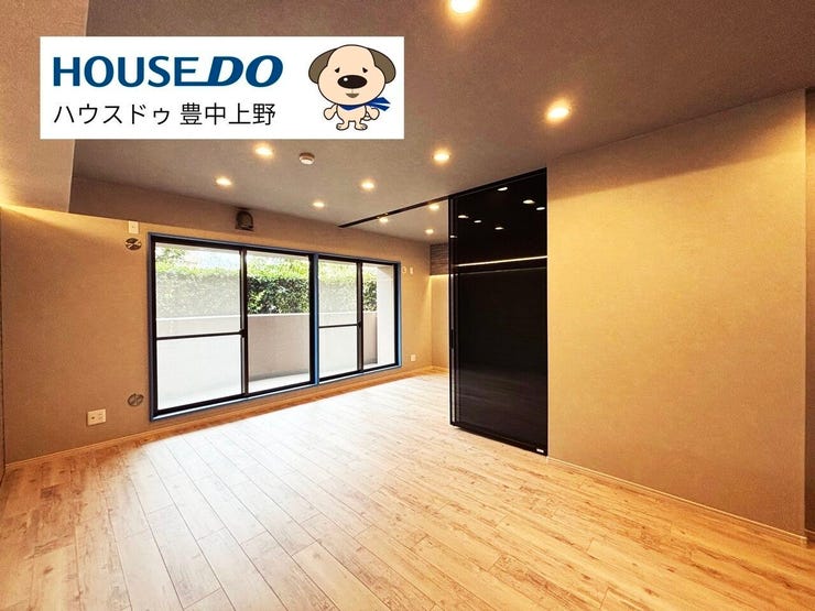 【リビング】
南向きのため、日中は柔らかな光に包まれる空間となります!