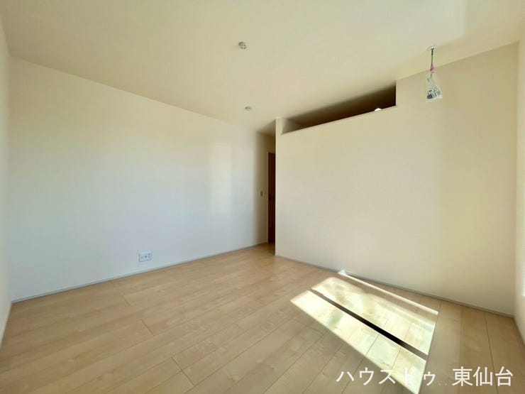 南側から暖かい日差しが差し込みます