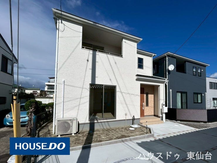 【外観】
長期優良住宅認定物件!
好立地な3台駐車可能な物件♪