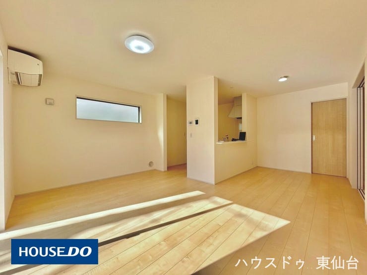 約16.25帖の南向きの広々としたリビング