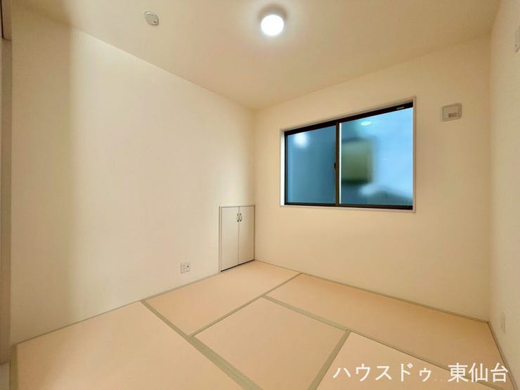 約4.5帖の温かみのある和室になります