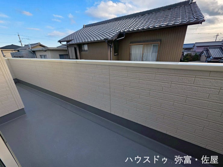 南向きのバルコニー♪日当たりが良く、洗濯物がしっかり乾きます(^^)