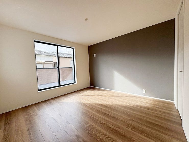 南側に面した明るい洋室♪