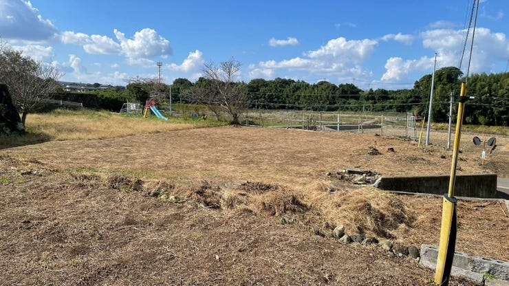 【外観】
広くて陽当たり良好です!