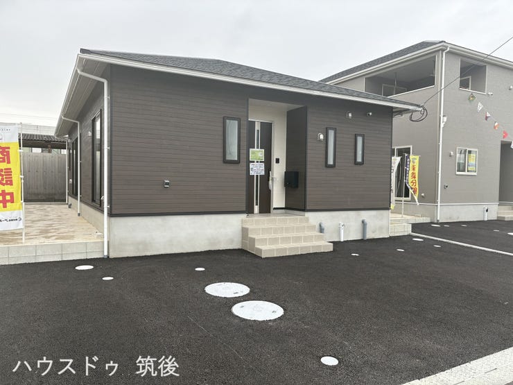 【外観】
価格変更2388万円→2088万円