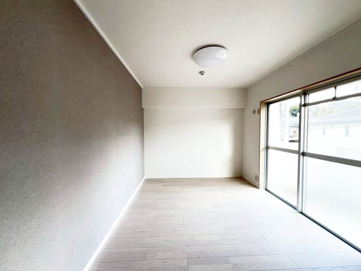 【2026年1月リフォーム】リヴィエール二島II♪鴨生田小・二島中学校♪ペット相談可♪角部屋♪