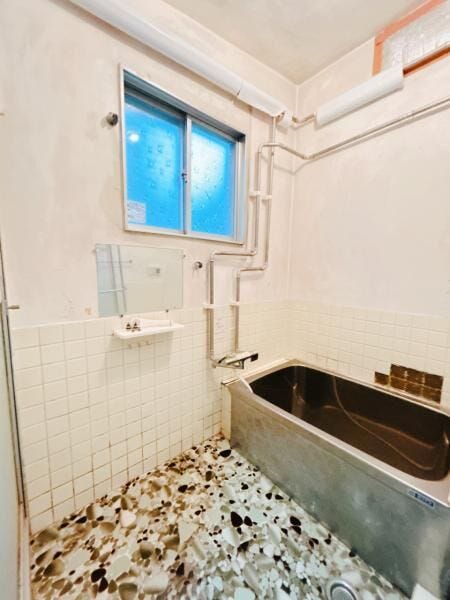 【リフォーム前】浴室です。