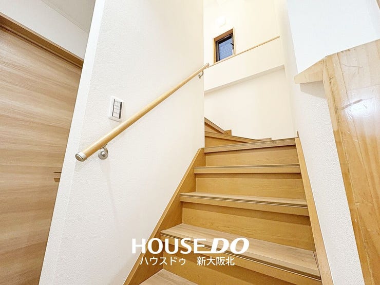 ■階段には手すりが付いているのでけがや転倒などのリスクが軽減されます!
■小さなお子様はもちろん、どなたでも安心してお住まいただけます!