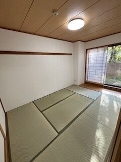 畳の香りします