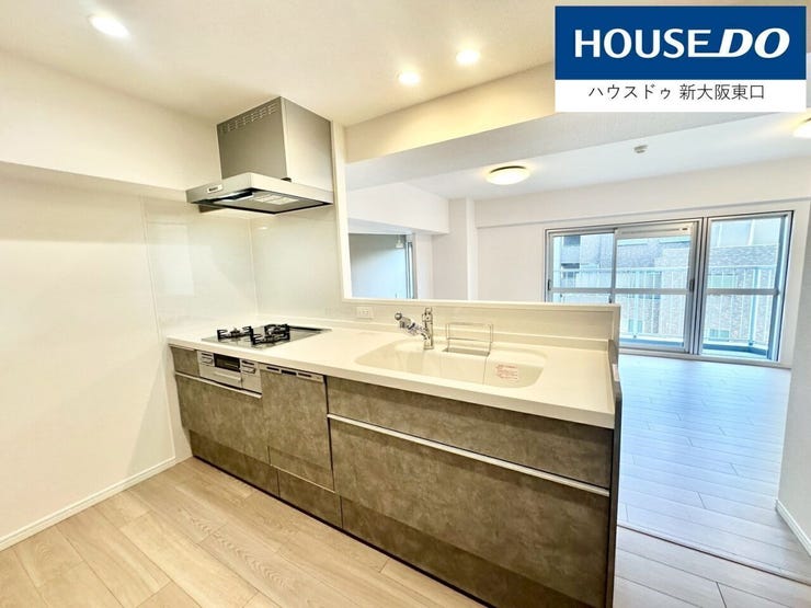 【新調】
最新型のキッチン。食洗器つき