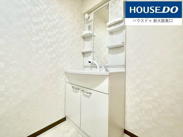 洗面所は入れ替えていませんが、ボウルが大きいシャンプードレッサーです。