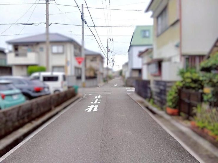 南側道路 西から東方向