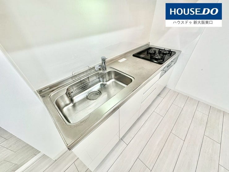 システムキッチン★
グリル付きで収納豊富です