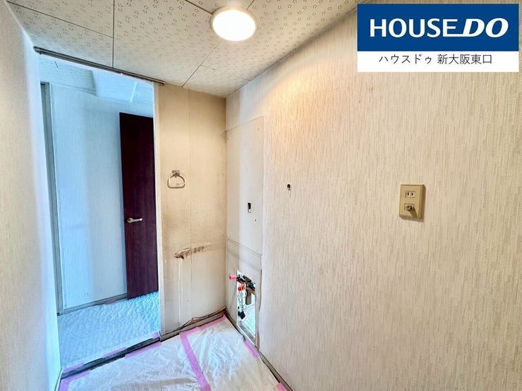 現在リフォーム中です。
もしも、ご希望がございましたらお好みの間取りや壁紙、フローリングなどに変更する事も可能です。ご相談下さい。