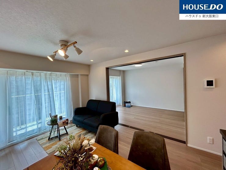 14.1帖LDK★
振り分けタイプなので引き戸を開けるとより広く感じますね♪