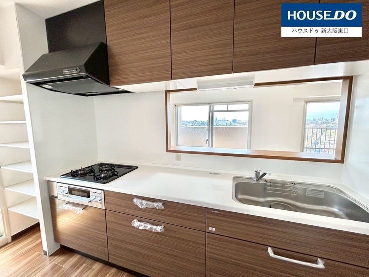 システムキッチン★
グリル付き、収納豊富です