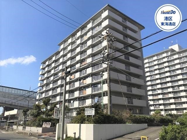 【外観】
名古屋市営バス「南陽通六丁目」停から徒歩4分。1987年築のマンションになります。スーパーや薬局など近くにるので生活しやすい立地です。